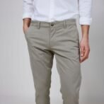 1020s260008_Pantalo_n_Chino_Ba_sico_Verde_03_1